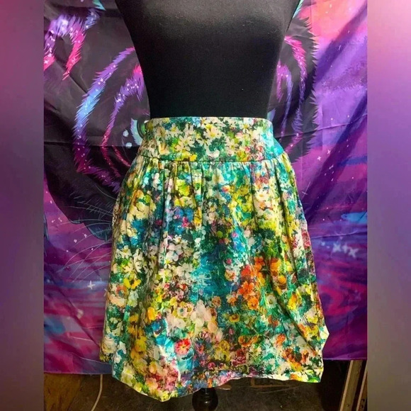 Zara Dresses & Skirts - Floral fairy skirt